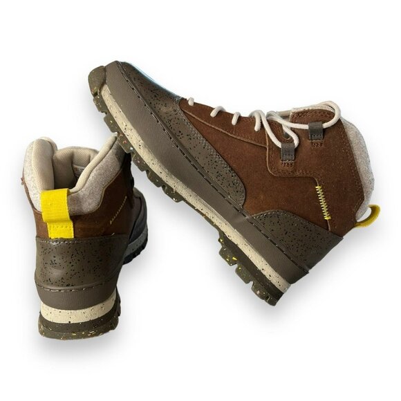 Timberland Brown and Gray Ankle Boots - Picture 4 of 9